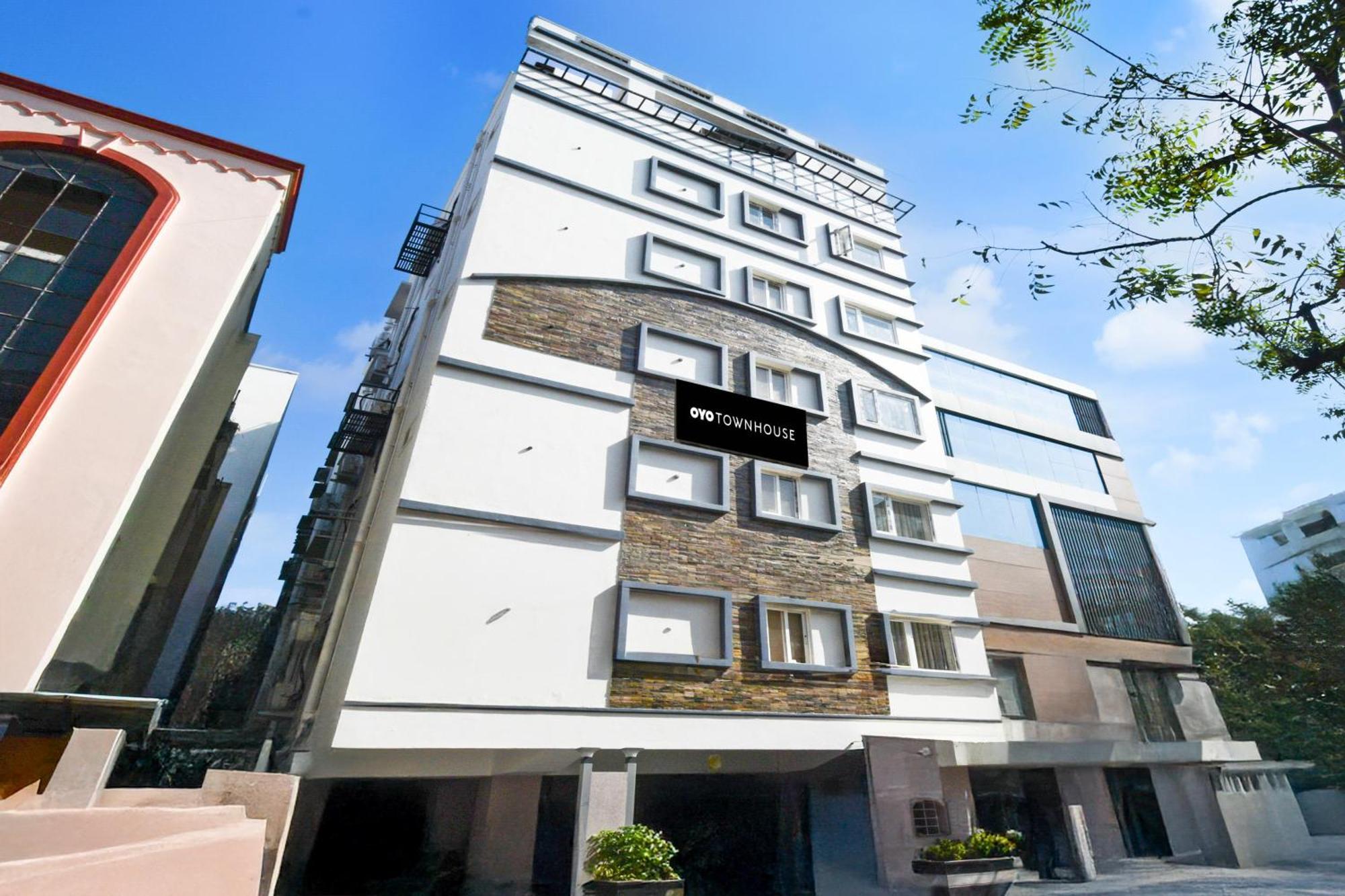 Townhouse Aarav Business Hotel Haïdarabad Extérieur photo