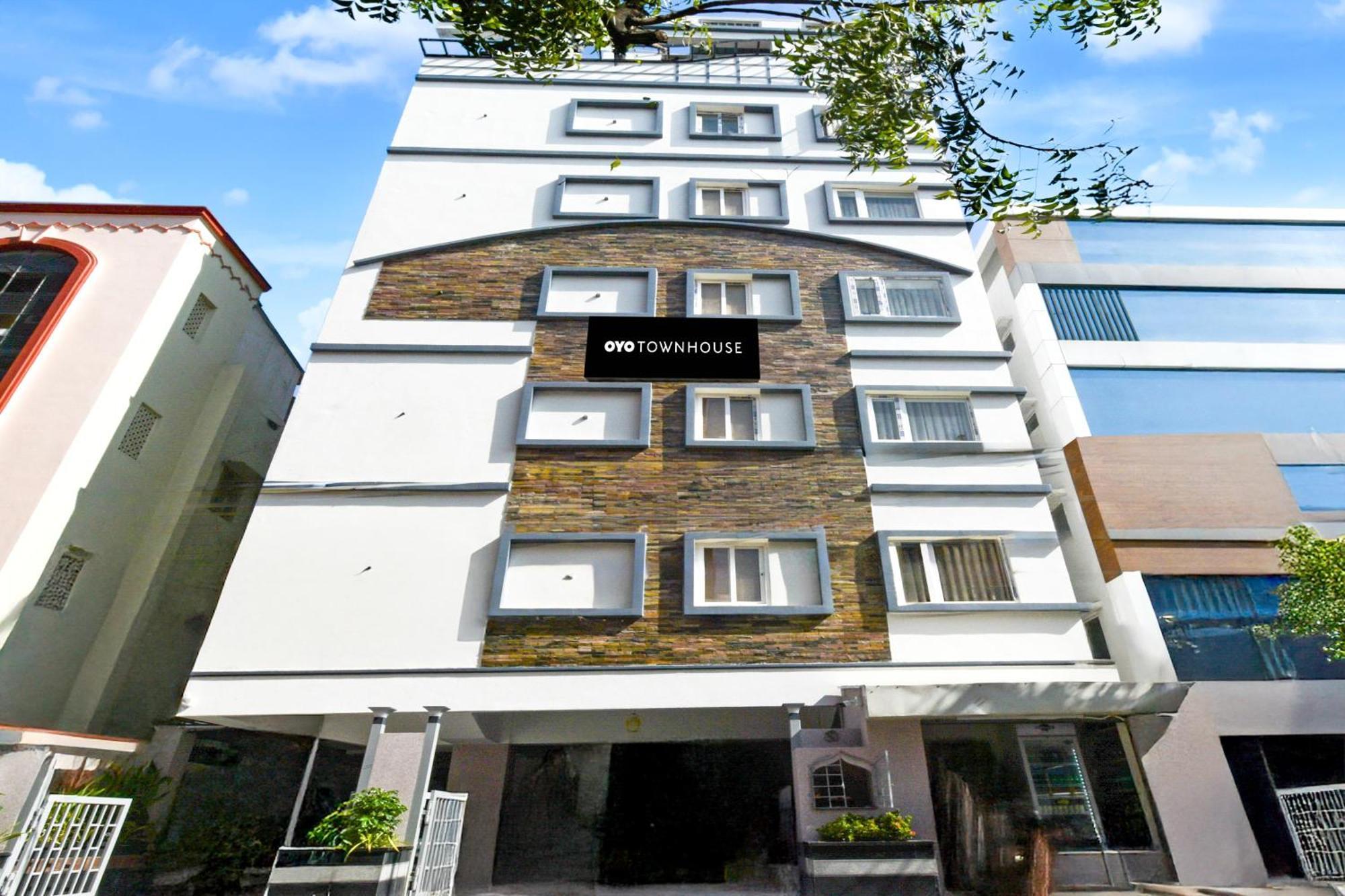 Townhouse Aarav Business Hotel Haïdarabad Extérieur photo