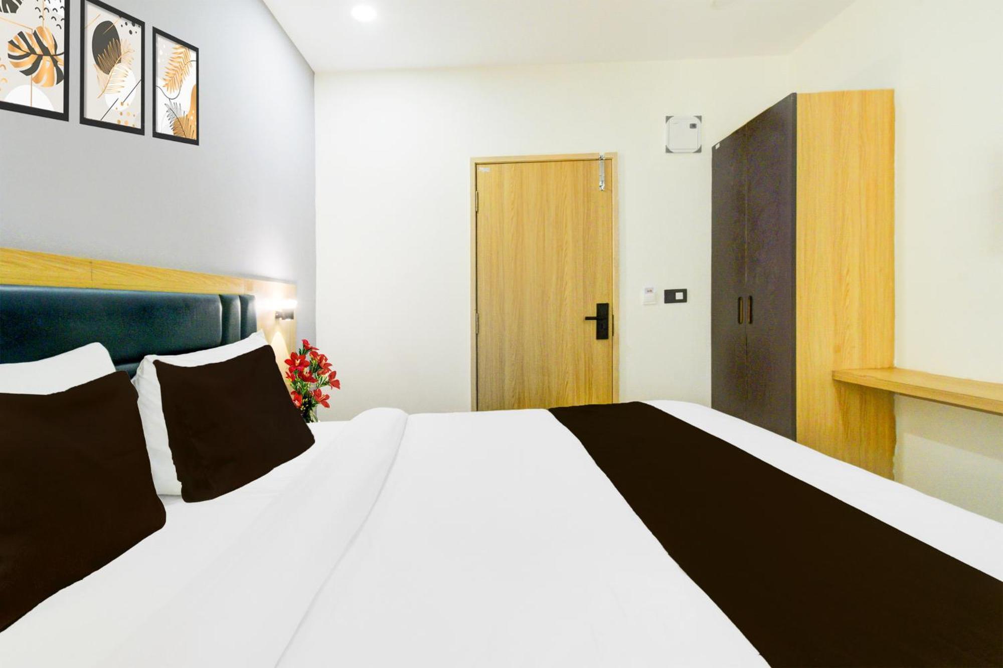 Townhouse Aarav Business Hotel Haïdarabad Extérieur photo