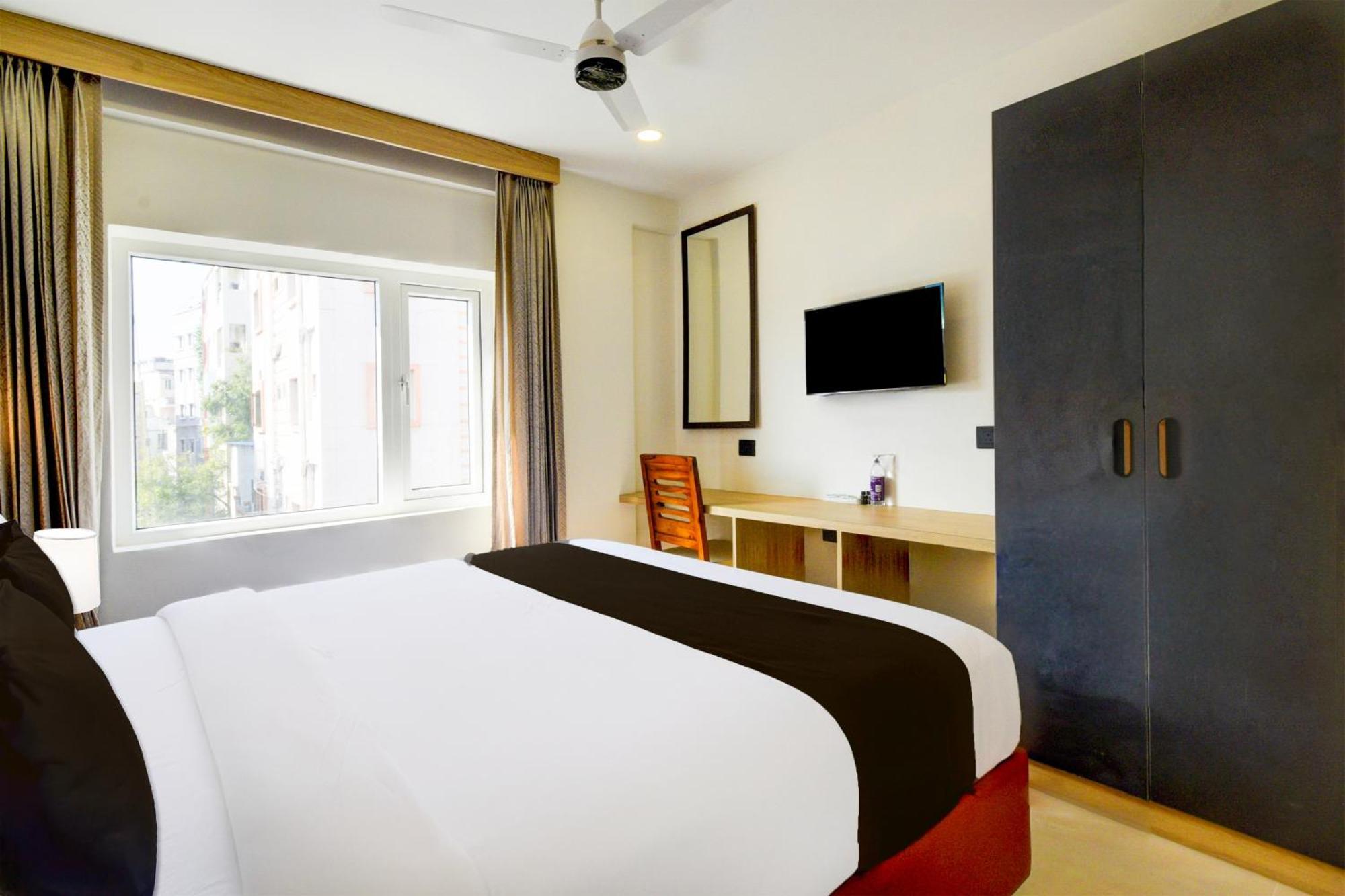 Townhouse Aarav Business Hotel Haïdarabad Extérieur photo
